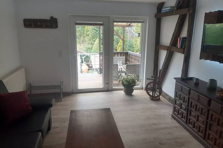 Ferienwohnung für 2 Personen, mit Pool und Garten in Uhlstädt-Kirchhasel - 2