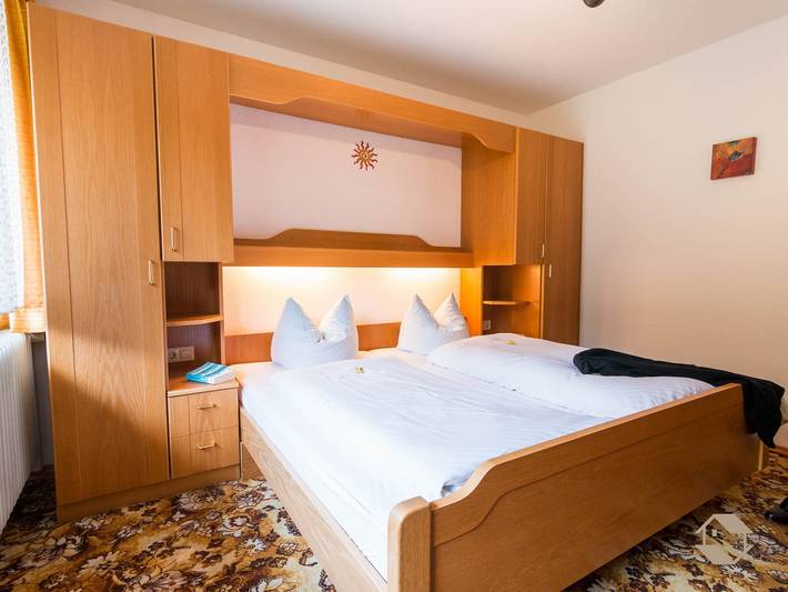 Double Room with Shared Terrace, Balcony and Wi-Fi in Altensteig, Nord Sortskoven
