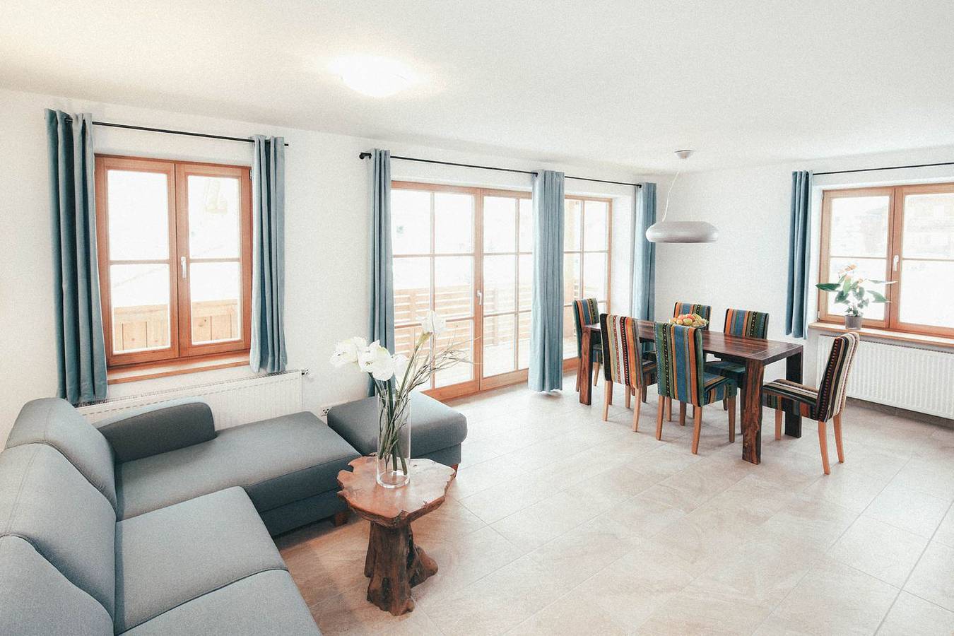 Ganze Wohnung, Luna Blanca 2 – Modernes Familienapartment mit zwei Schlafzimmern und Balkon in Neuschwanstein, Schwangau