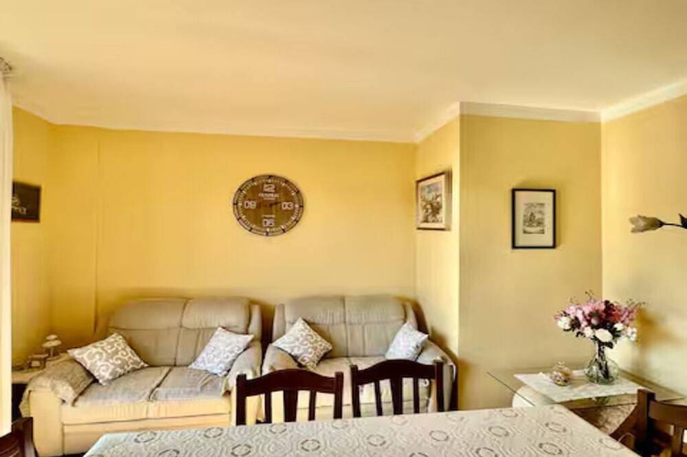 Geheel appartement, Pina House with wonderful lake view in Pettenasco, Gemeente Pettenasco
