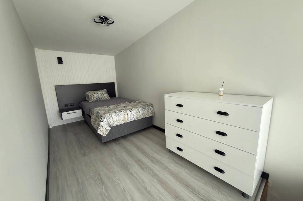 Luxury Beachfront Villa John – Steps from the Sea in Kusadasi, Tyrkiske Ægæer