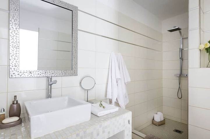 Stone villa with heated pool close to the most beautiful beaches! in Figari, Sartène und Umgebung