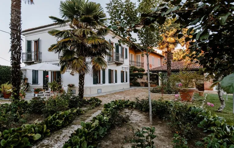 Casa vacanza per 8 persone, con panorama e giardino, adatto a famiglie con bambini - 1