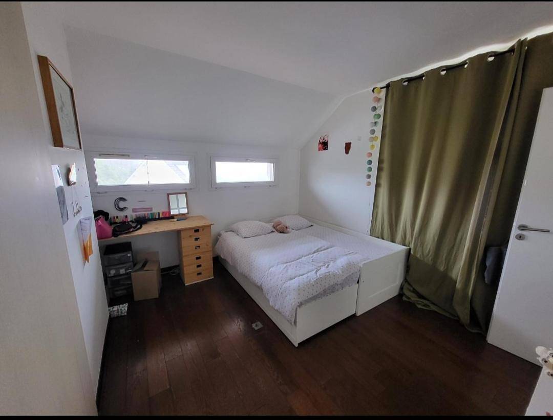Appartement de vacances entier, Double Room with Pool View in Talant, Région de Dijon