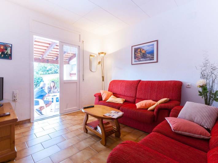 Location de vacances pour 4 personnes, avec piscine ainsi que terrasse et jardin, animaux acceptés à Castelló d'Empúries - 2