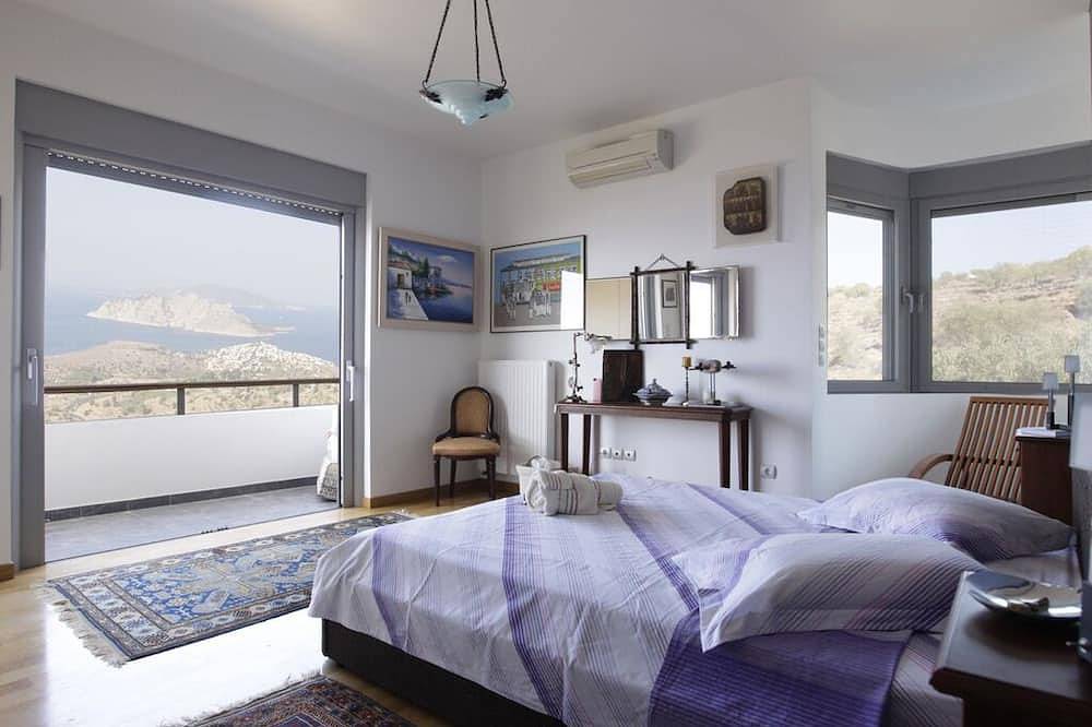 Spacious - Luxurious Art Villa Meerblick Mit Pool Und Herrlichem Sonnenuntergang! in Sfentouri, Perdika