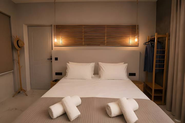 Geheel appartement, Luxury apartment in chania with panoramic views of the city, sea and mountains in Chania en omgeving