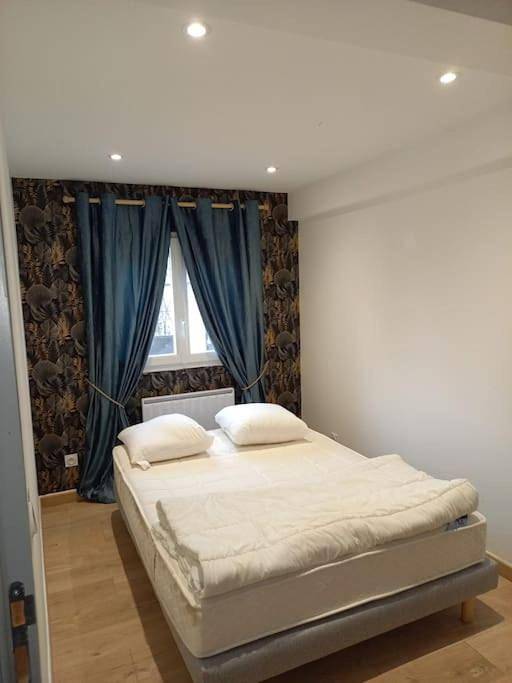 Gîte pour 6 personnes, avec vue ainsi que jardin et terrasse à Saint-Lager-Bressac - 4