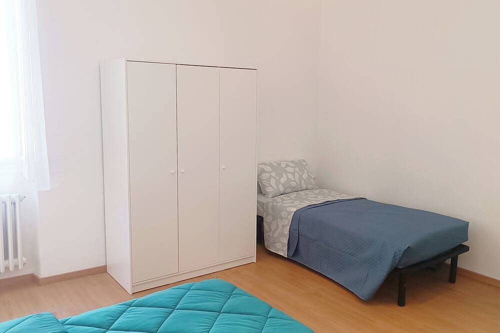 Ganze Wohnung, Civico 16 Guest House - a short walk from the center in Sulmona, L'Aquila Provinz