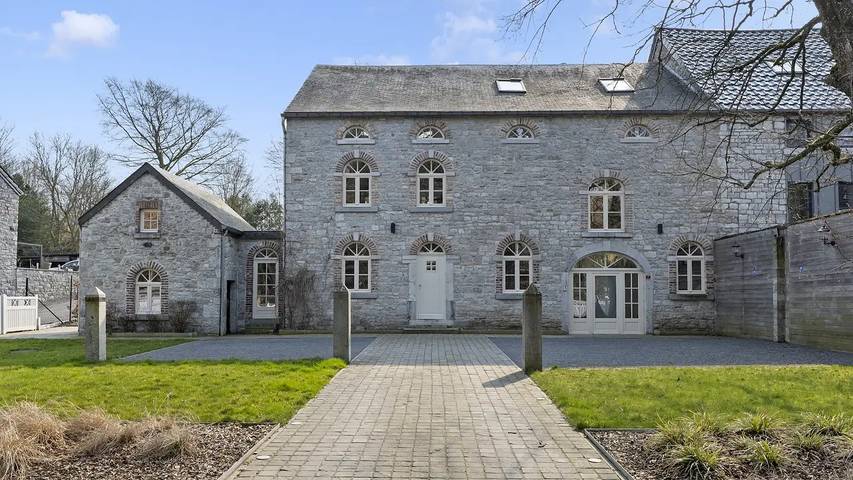 Gîte pour 10 personnes, avec terrasse et sauna à Aywaille