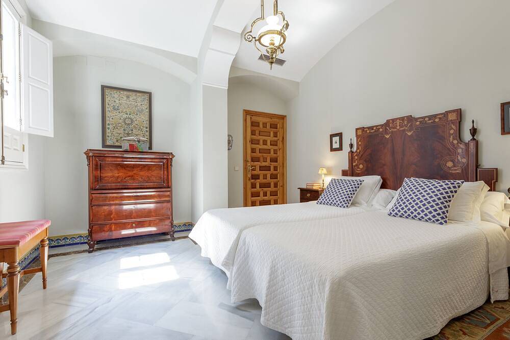 Entire apartment, Elegant town house in the best area of Seville in Casco Antiguo, Sevilla