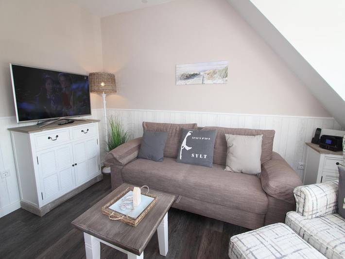 Ganze Wohnung, 2-Zimmer-Ferienwohnung im geschmackvollen Beachhouse-Look über zwei Etagen in Nordfriesische Inseln (Schleswig-Holstein) (Schleswig-Holstein), Wenningstedt