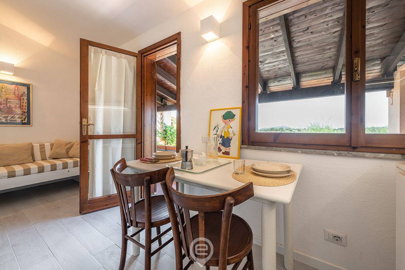 Geheel appartement, Vakantieappartement voor 2 personen met balkon/terras in Simius, Villasimius