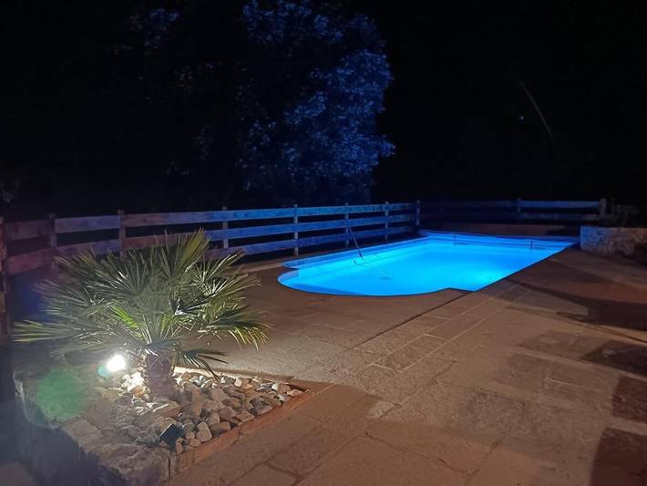 Location de vacances pour 6 personnes, avec piscine, animaux acceptés à Saint-Vallier-de-Thiey