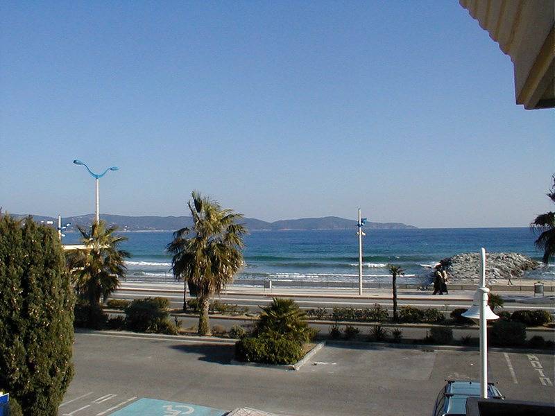 Appartement de vacances entier, 2 Pièces Climatisé Face a la Plage vue Mer Wifi in Cavalaire-sur-Mer, Région de Draguignan