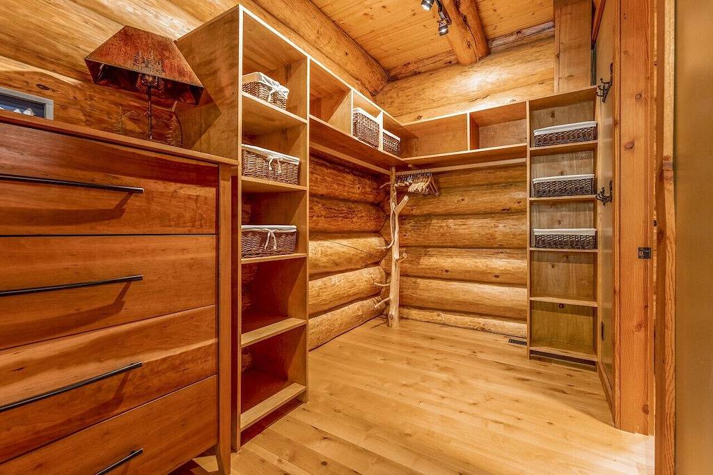 3,500 Sq Luxury Log Chalet | Hot Tub | Ski In/Ski Out | Overlooking Greywolf Gc in Panorama