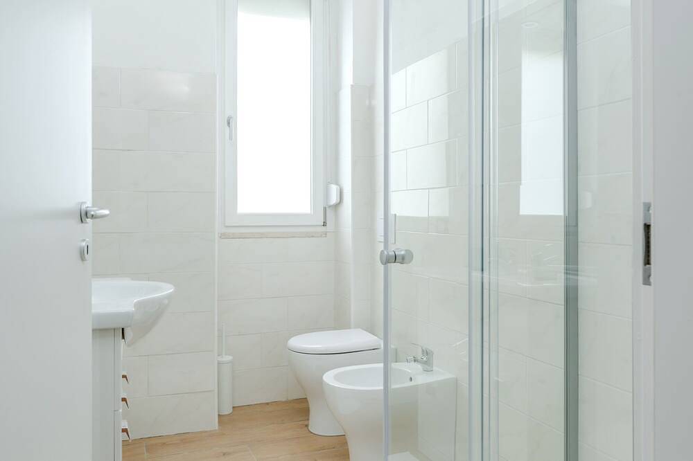 Entire apartment, Cozy Two Bedroom Apartment | Ideal Base for Exploring Milan and Brianza in Cinisello Balsamo, Milan Province