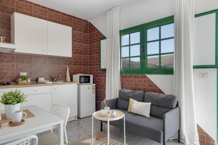 Ganze Wohnung, Ferienwohnung 'La Dehesa I' mit Bergblick und Wlan in Uga, Yaiza