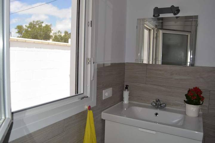 Villa à Los Caños de Meca de 600m2 de terrain à côté du champ et de la plage. in Los Caños de Meca, Barbate