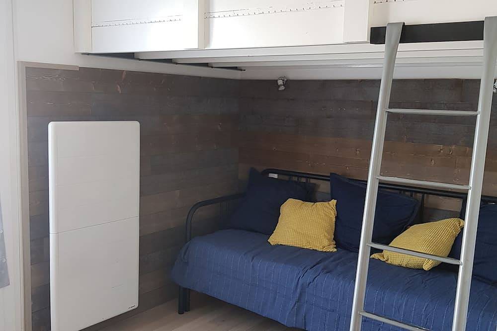 Appartement entier, Charmant appart.50m de la plage,  30m2 in Royan, Côte de Beauté