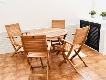 Cottage pour 2 personnes, avec terrasse ainsi que piscine et jardin dans Tahiche