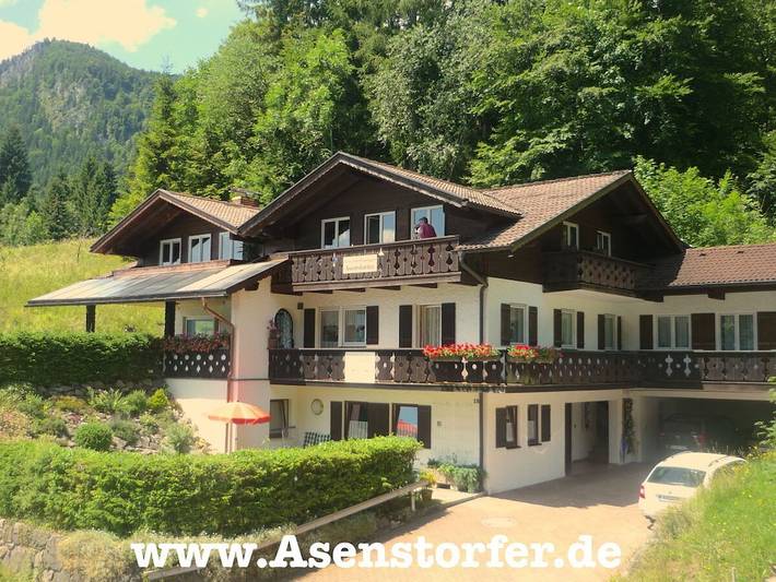 Ferienhaus für 4 Personen, mit Garten und Balkon sowie Seeblick im Tölzer Land - 2