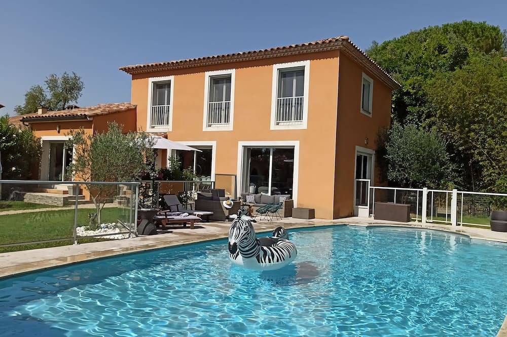 Villa zwischen Provence und Camargue mit privatem Pool, in der Nähe von Arles und Alpilles in Beaucaire, Nimes und Umgebung