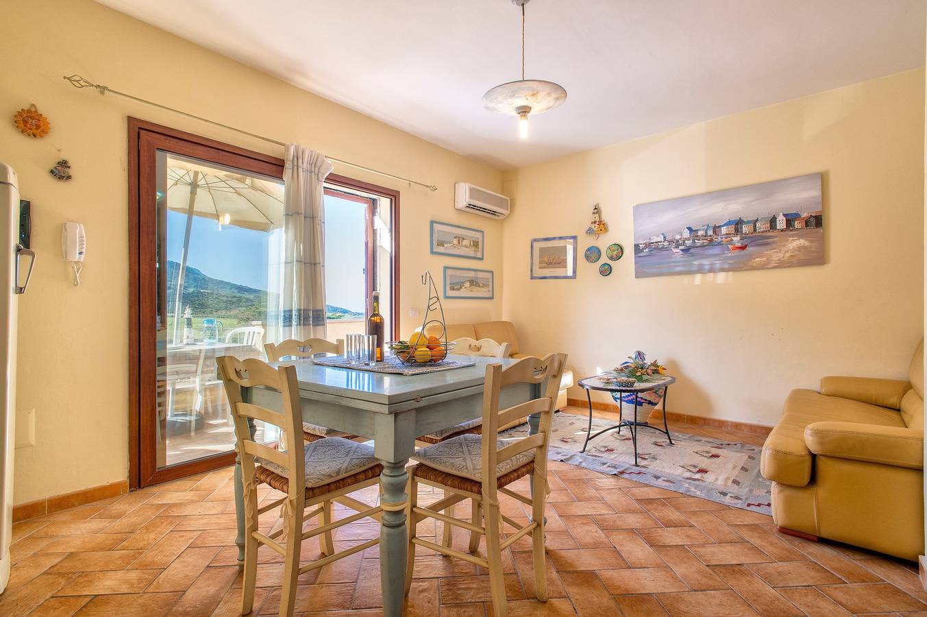 Entire apartment, Apartment 'Casa Al Mare' with Sea View, Private Terrace and Air Conditioning in La Ciaccia, Castelsardo