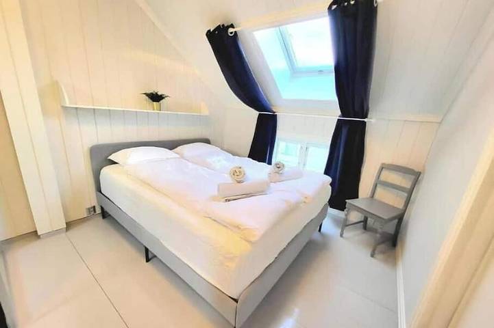 Mercury House – Views of Nidaros Cathedral, free parking, and a central location in Trondheim