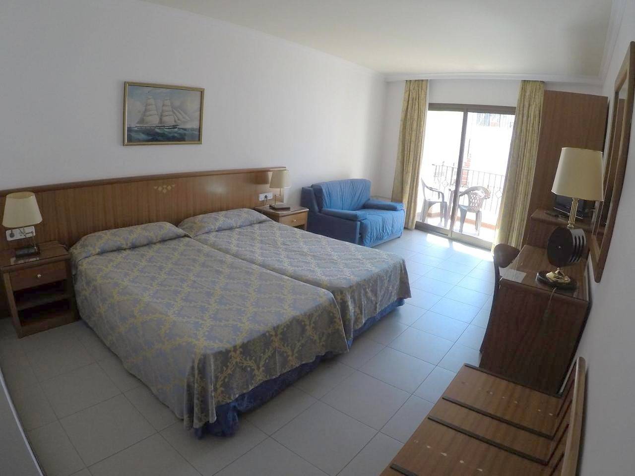 Maison d’hôte pour 10 personnes avec piscine in Central Lloret de Mar, Lloret de Mar