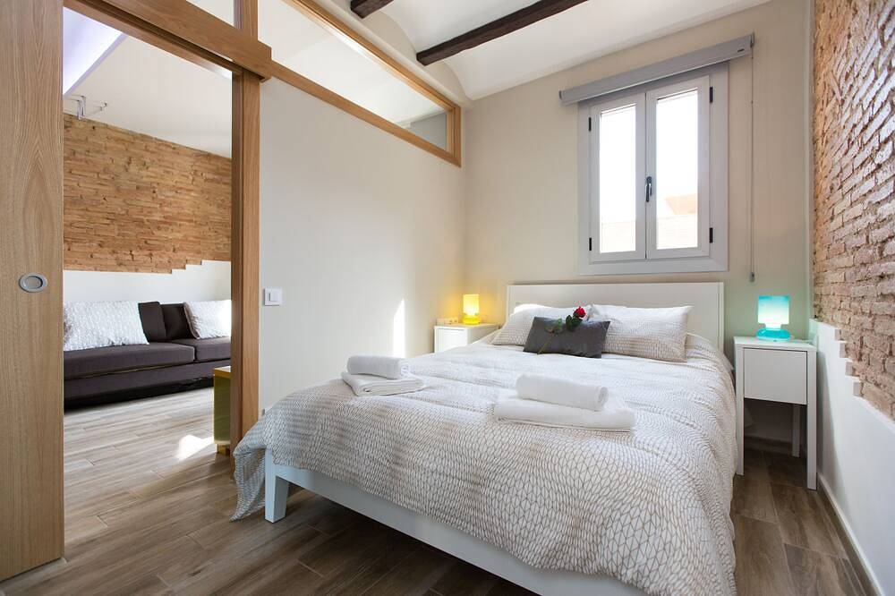 Apartamento entero, 1 bedroom apartment in Gracia in Centro Barcelona, Barcelona