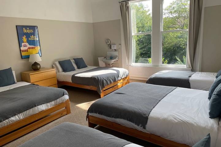 Appartement entier, Immense appartement à proximité du centre-ville et de Lark Lane in Liverpool, Merseyside
