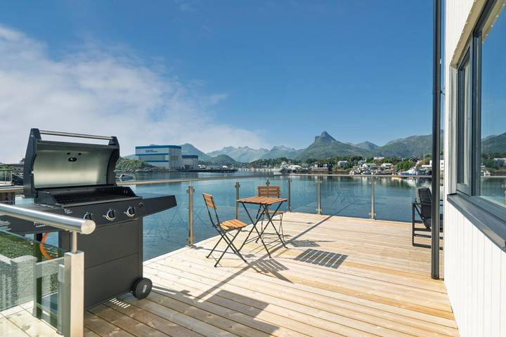 Ferienhaus für 6 Personen, mit Terrasse und Seeblick sowie Ausblick, mit Haustier auf den Lofoten - 4