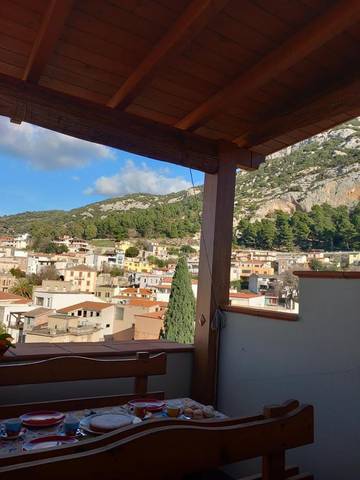 Maison d’hôte pour 3 personnes, avec vue et jardin dans Dorgali