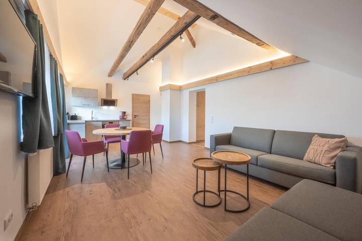 Ferienwohnung für 2 Personen, mit Ausblick und Balkon sowie Garten, mit Haustier - 1