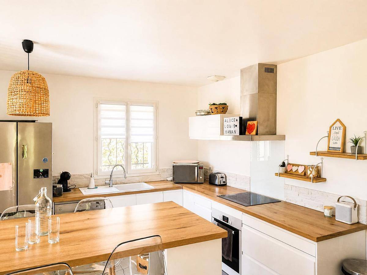 Three-Bedroom House in Mallemoisson, Alpes-de-Haute-Provence