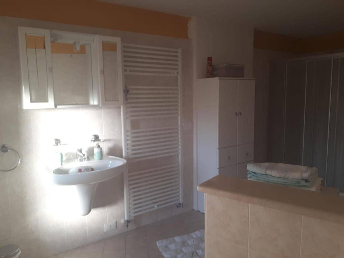 Two-Bedroom House in Volta Mantovana, Mantua Provinz