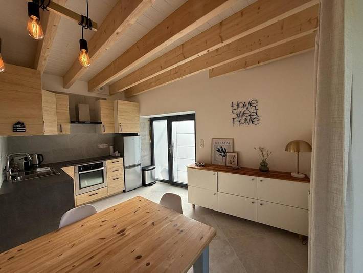 Gîte pour 6 personnes, avec terrasse et jardin à Saint-Maurice-Crillat