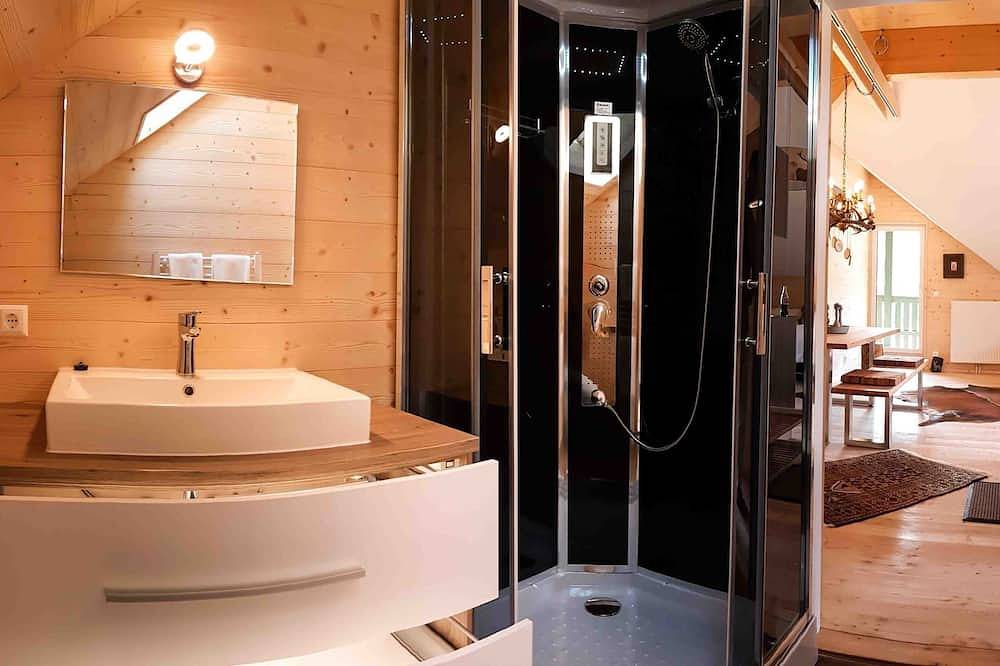 Steirer Apartment mit kleinem Balkon - Steirer Apartment in Semmering, Wiener Alpen in Niederösterreich