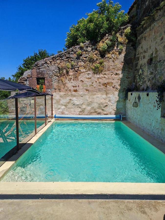 Casa rural con piscina para 2 personas, con piscina además de jardín y jacuzzi en Castilla-La Mancha - 3