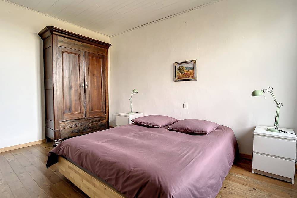 Casa rural para 4 personas en Domaine de la Forçate con piscina en el parque. in Villesiscle, Región de Carcassonne