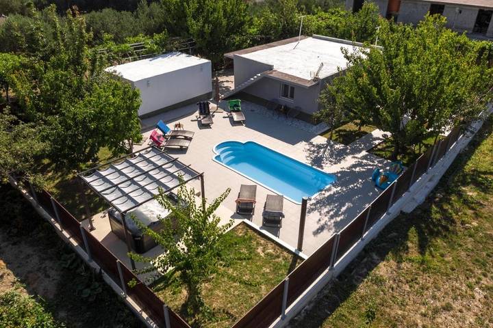 Villa pour 6 personnes, avec jardin ainsi que vue et piscine à Split - 4