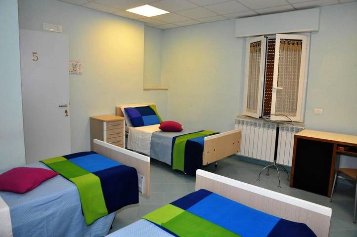 Hôtel pour 3 personnes, avec vue à Canistro - 4