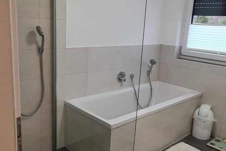 Ganze Wohnung, Großzügige Wohnung mit Terrasse in Landkreis Limburg-Weilburg
