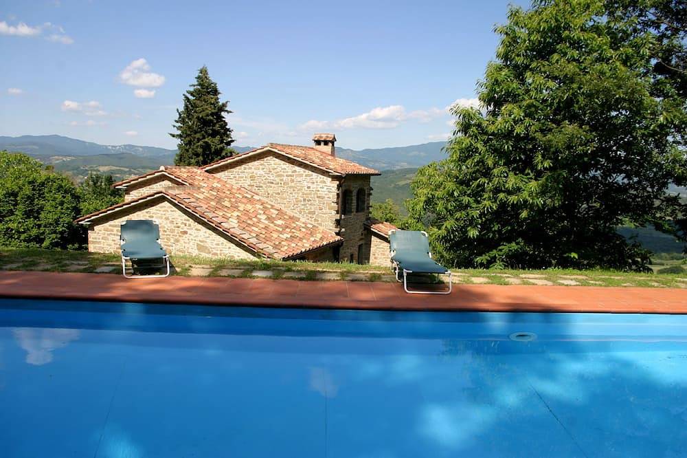 Villa mit privatem Pool, See- und Bergblick. 10% Rabatt für Juni / Juli in Caprese Michelangelo, Valtiberina