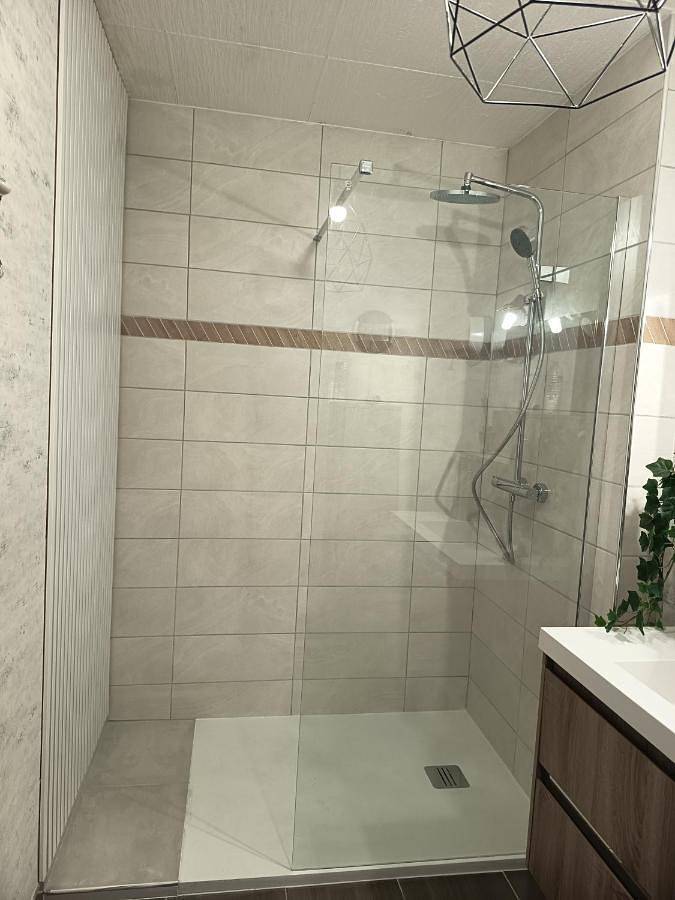 Gîte pour 2 personnes, avec terrasse et vue à Monts - 3