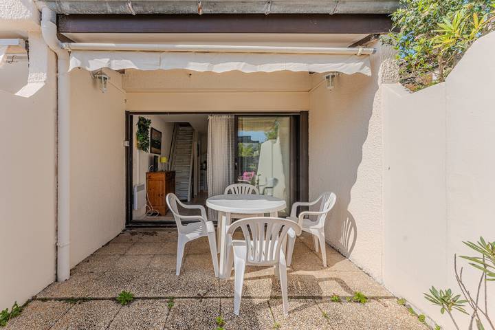 Appartement entier, Appartement La Forestière avec piscine partagée et terrasse privée in Lège-Cap-Ferret, Région d'Arcachon
