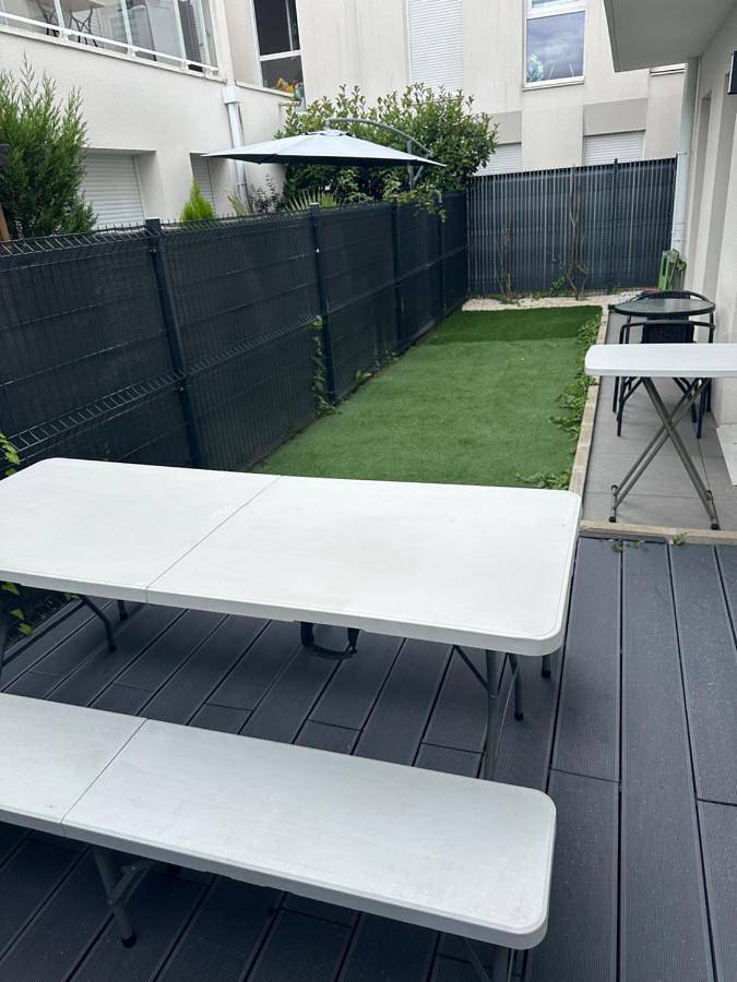 Gîte pour 4 personnes, avec Terrasse ainsi que Jardin et Vue à Romainville - 4