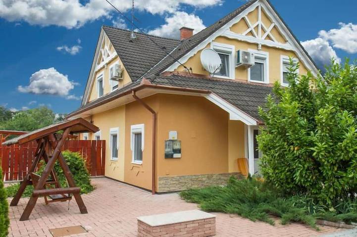 Ferienhaus für 6 Personen, mit Garten