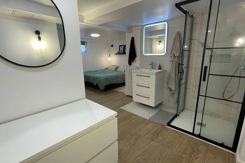 Apartamento entero, Rez de Jardin aux Portes de Paris in Maisons-Alfort, Valle del Marne